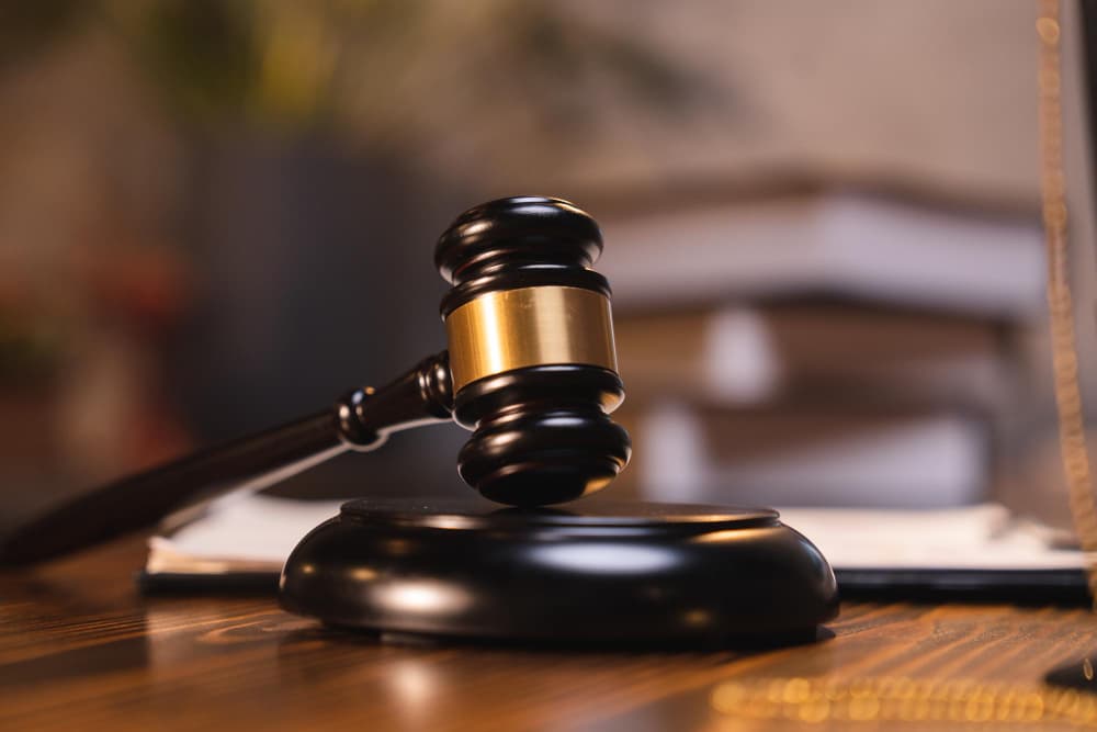 SECCIÓN TERCERA, Disposiciones y noticias referentes á la Administración de Justicia. (3ra Parte)